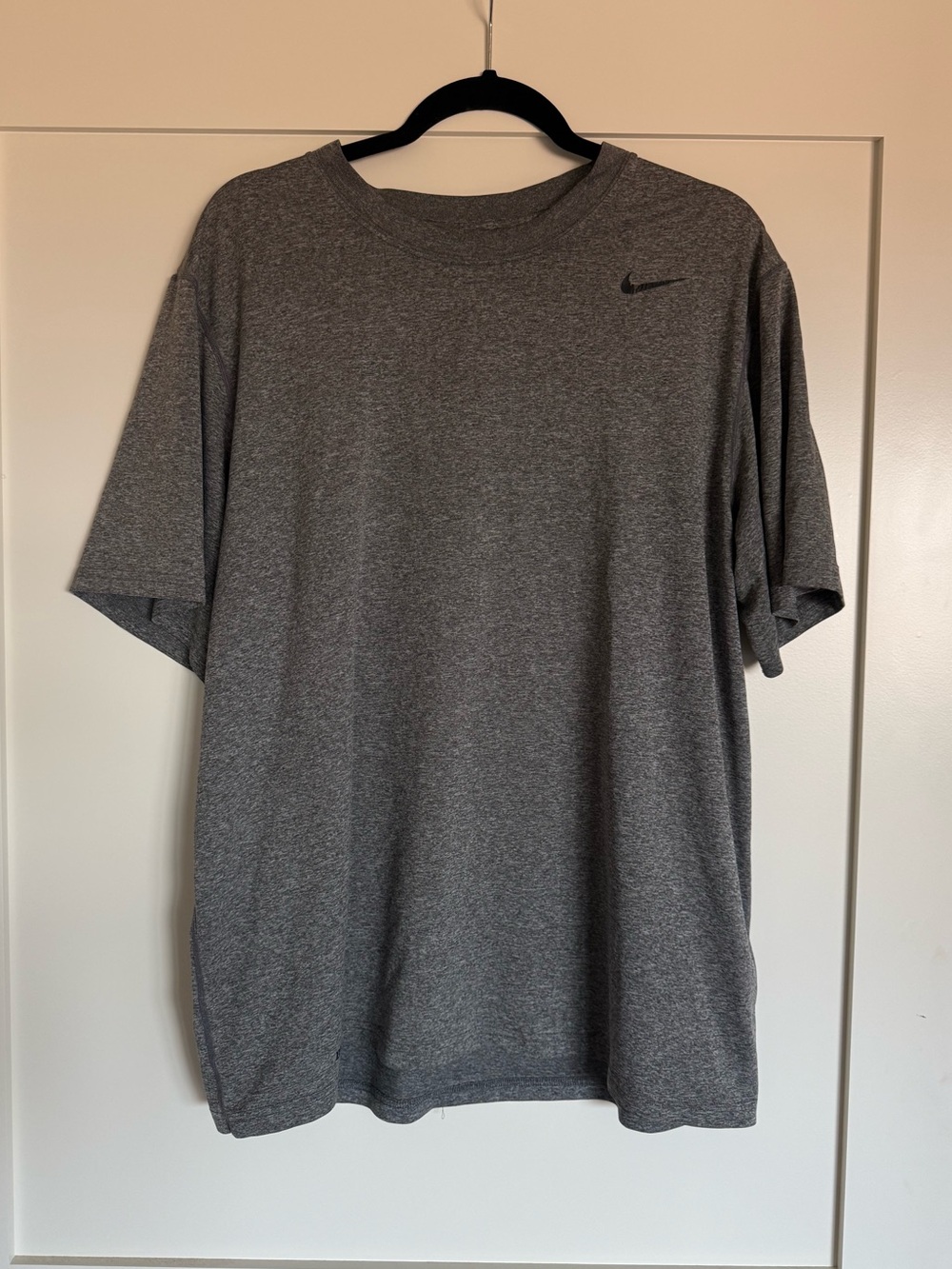 Nike Men’s Heather Gray Short Sleeve Performance Tee